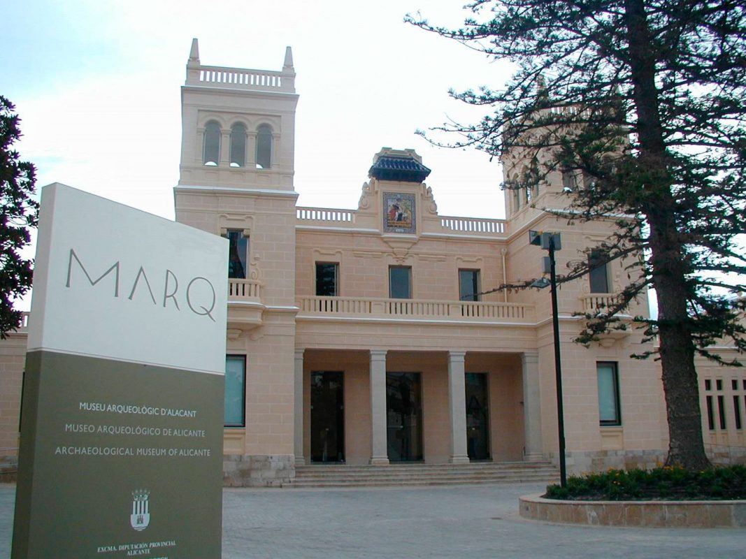 Fachada del Museo Arqueológico de Alicante